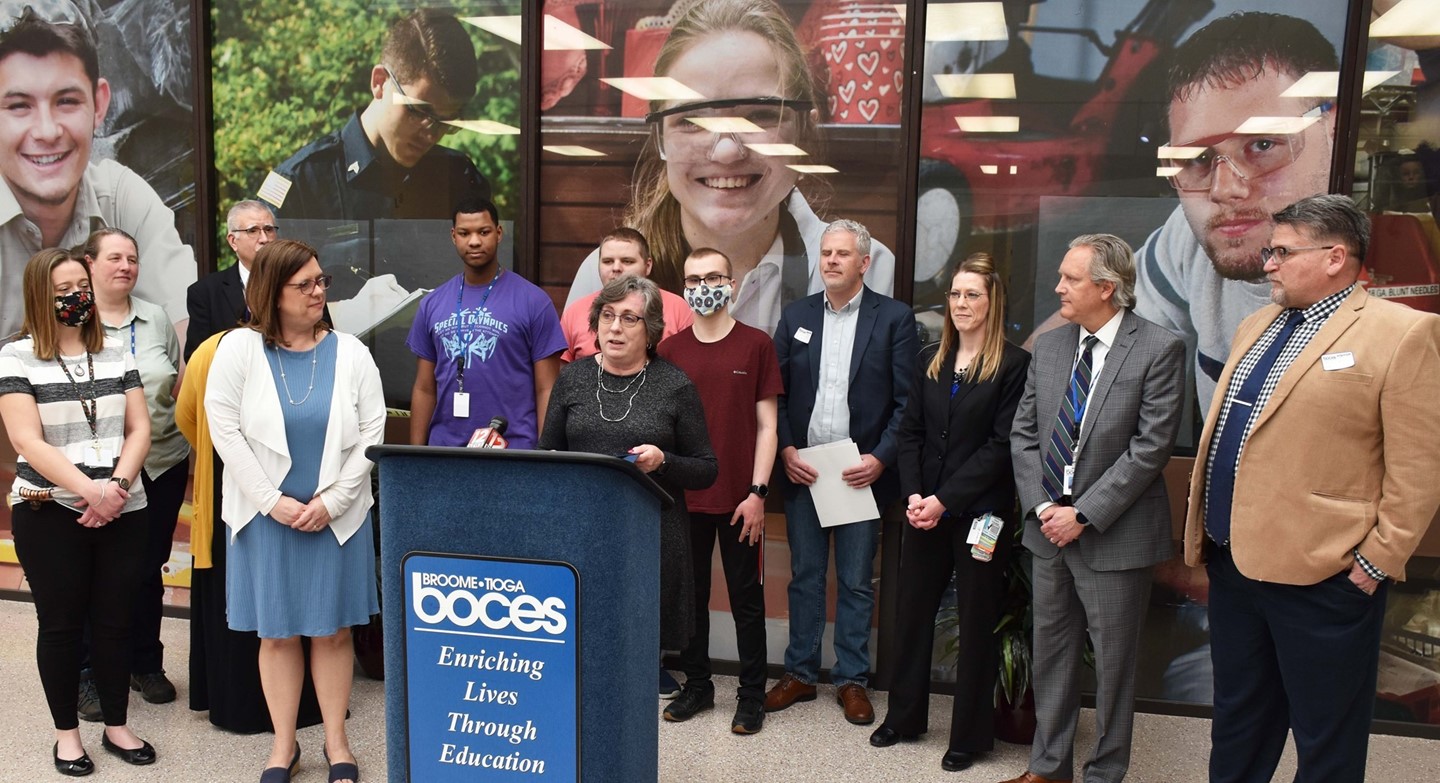 BC Executive Jason Garnar visits BOCES&#39; highly regarded Oak Tree program to proclaim April &#34;Autism Awareness Month&#34;